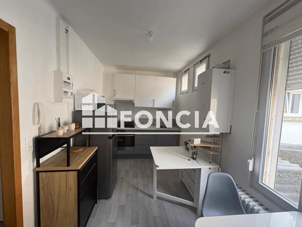 Location Appartement 3 pièces 49.2 m² - 23 RUE DE CLEVES Charleville Mezieres 08000
