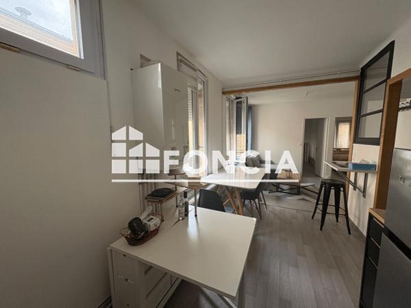 Location Appartement 3 pièces 49.2 m² - 23 RUE DE CLEVES Charleville Mezieres 08000