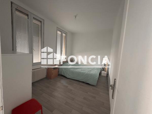 Location Appartement 3 pièces 49.2 m² - 23 RUE DE CLEVES Charleville Mezieres 08000