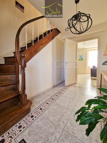 MAISON DE CARACTERE de 170m² PROCHE BRESSUIRE