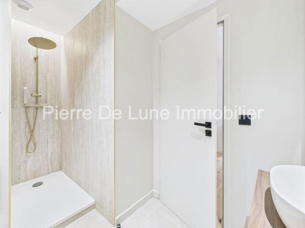 Appartement À vendre 2 pièce(s) 81 m²