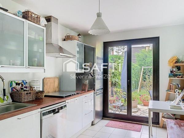 Maison familiale - 4 chambres - Garage - Proche RER