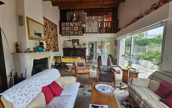 Maison à vendre    7 pièces •  Royan