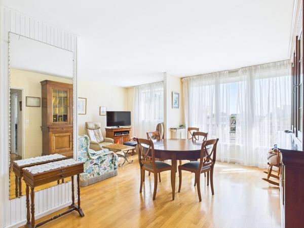 3 pièces à 4 min du Métro Léo Lagrange (ligne 7)