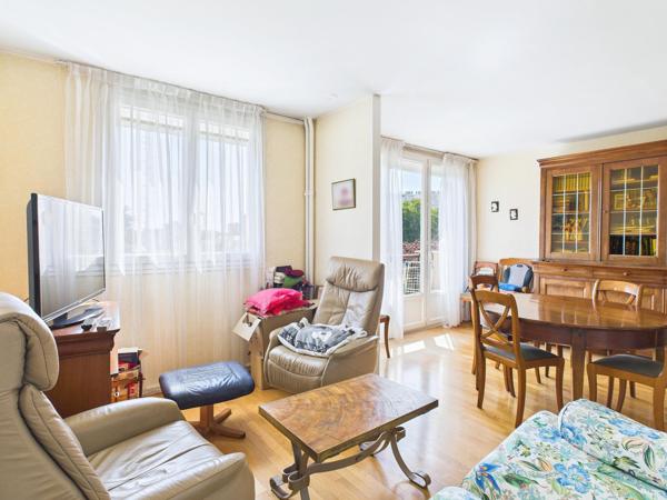 3 pièces à 4 min du Métro Léo Lagrange (ligne 7)