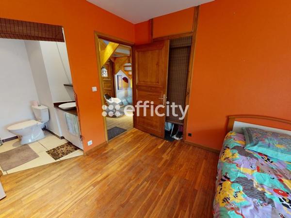 Maison 9 pièces - 160 m² Exclusivité efficity