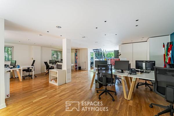 Bureaux transformables en maison-loft d’habitation avec toit-terrasse