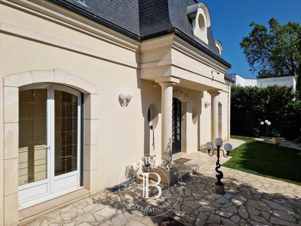 Saint-Gratien, Maison 5 Chambres -  251 m² à vendre