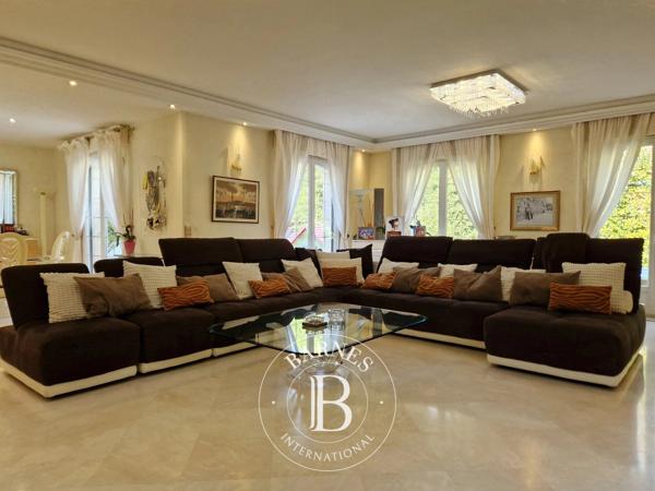 Saint-Gratien, Maison 5 Chambres -  251 m² à vendre