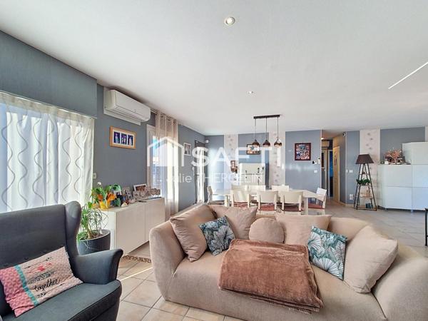 Maison familiale récente de 3 chambres avec garage et dépendance