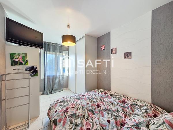 Maison familiale récente de 3 chambres avec garage et dépendance