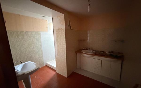 Maison à vendre    5 pièces • 221 m2 Mamers