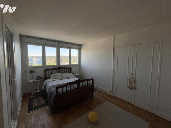 BEL APPARTEMENT T5 BAGNOLS SUR CEZE