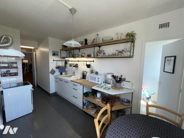 BEL APPARTEMENT T5 BAGNOLS SUR CEZE