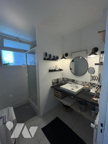 BEL APPARTEMENT T5 BAGNOLS SUR CEZE