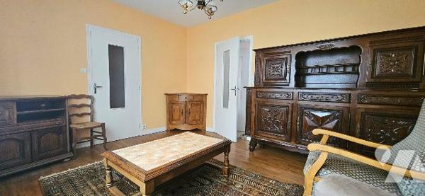 Maison de ville avec 4 chambre (possibilité 6) -  garage et jardin