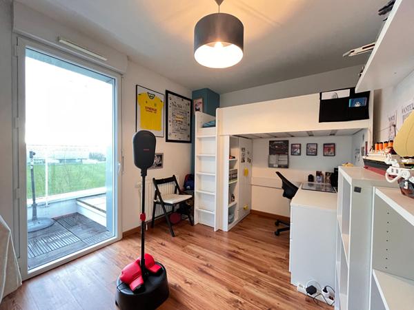 Appartement T4 Dernier étage 90 m² terrasse 45m² + box