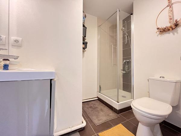 Appartement T4 Dernier étage 90 m² terrasse 45m² + box