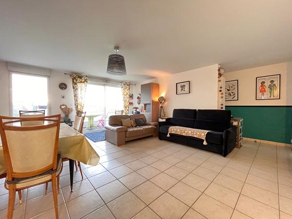 Appartement T4 Dernier étage 90 m² terrasse 45m² + box