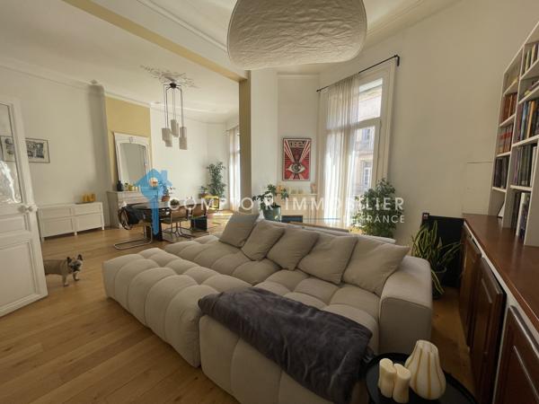 Appartement
                                                                                                                                                                                                                                                                                                                        4 pièce(s)                                                                                                                                                                                                          3 chambre(s)                                                                                                                                                                                                          145  m²