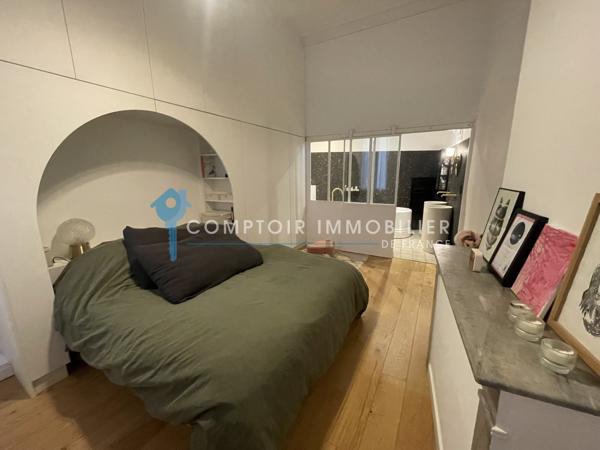 Appartement
                                                                                                                                                                                                                                                                                                                        4 pièce(s)                                                                                                                                                                                                          3 chambre(s)                                                                                                                                                                                                          145  m²
