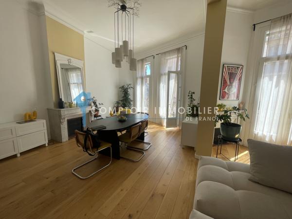 Appartement
                                                                                                                                                                                                                                                                                                                        4 pièce(s)                                                                                                                                                                                                          3 chambre(s)                                                                                                                                                                                                          145  m²