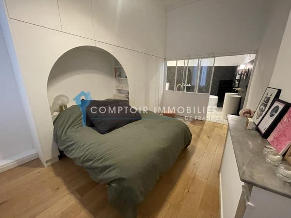 Appartement
                                                                                                                                                                                                                                                                                                                        4 pièce(s)                                                                                                                                                                                                          3 chambre(s)                                                                                                                                                                                                          145  m²
