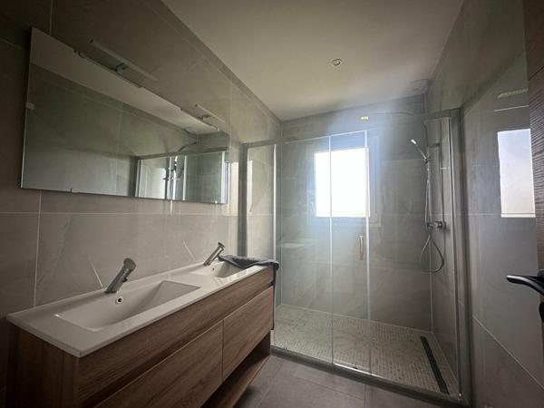 Maison contemporaine RE 2020 Livraison 2025