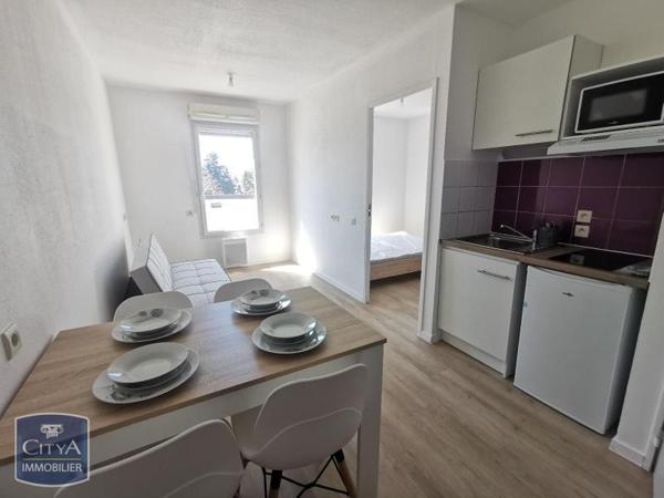 Appartement à louer 2 pièces 31.6m² Nîmes (30000)