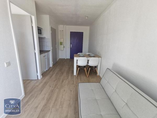 Appartement à louer 2 pièces 31.6m² Nîmes (30000)