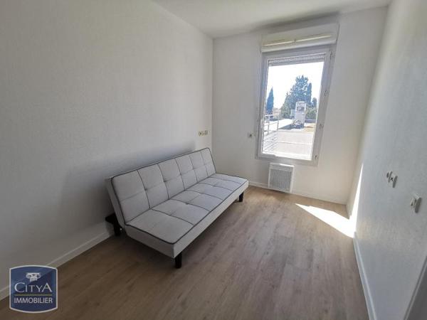 Appartement à louer 2 pièces 31.6m² Nîmes (30000)