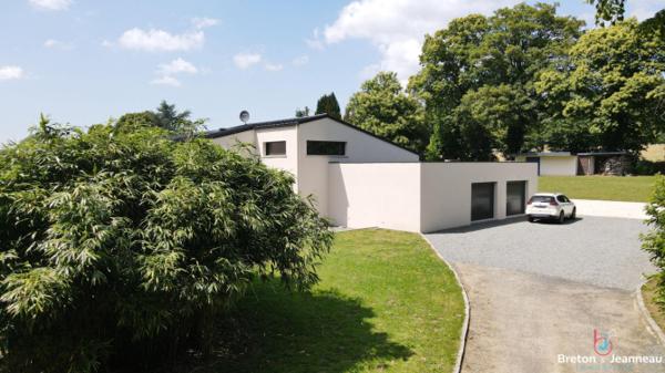 Contemporaine EXCEPTIONNELLE de 249 m² à Louvigné du Désert
