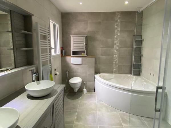 Contemporaine EXCEPTIONNELLE de 249 m² à Louvigné du Désert