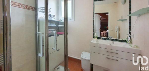 Maison 6 pièces de 161 m² à Magny-le-Hongre (77700)