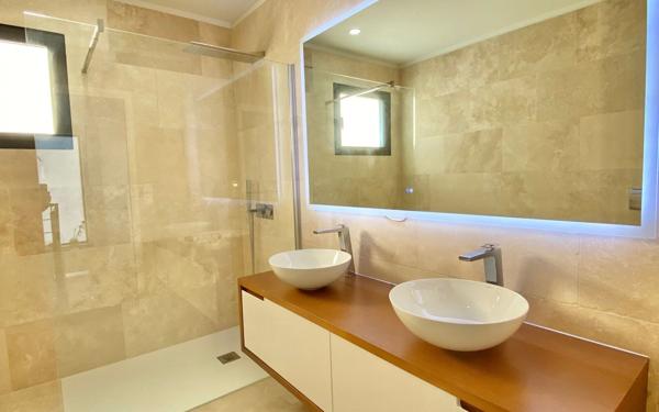 Maison à vendre    6 pièces •  Beauvoisin