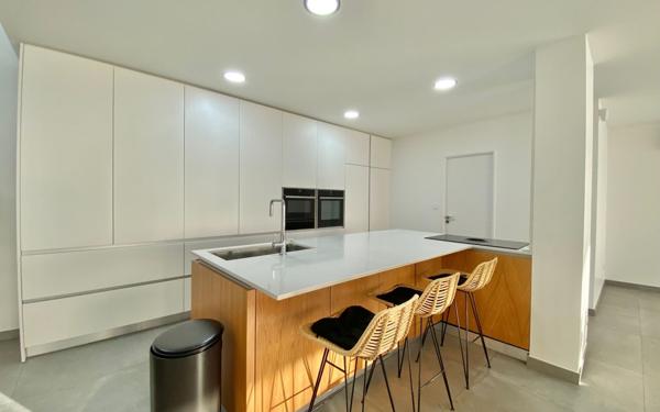 Maison à vendre    6 pièces •  Beauvoisin