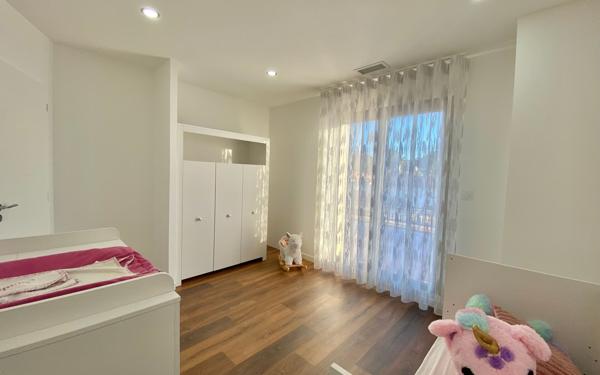 Maison à vendre    6 pièces •  Beauvoisin