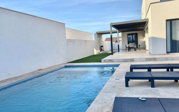 Maison à vendre    6 pièces •  Beauvoisin