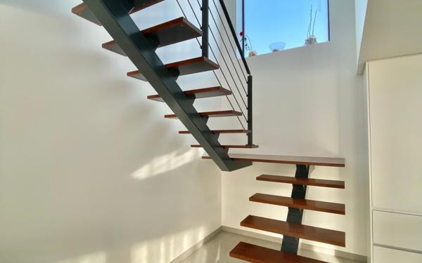 Maison à vendre    6 pièces •  Beauvoisin