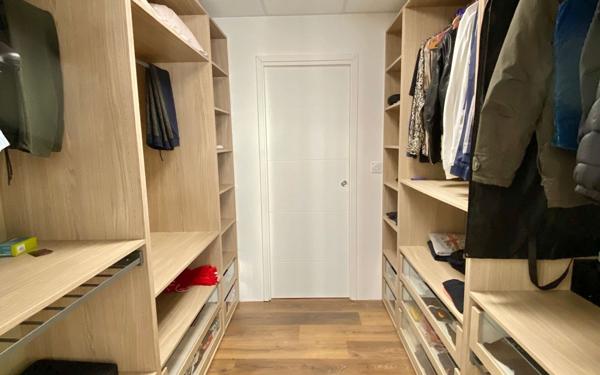 Maison à vendre    6 pièces •  Beauvoisin