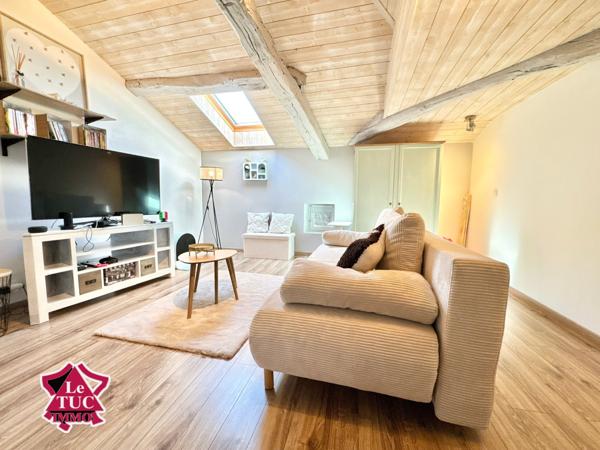 Ensemble immobilier au coeur d'un village médiéval. Penne-d'Agenais (47140)