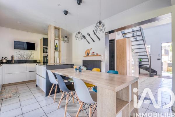 Maison à vendre 8 pièces 200 m² Mareuil-lès-Meaux
