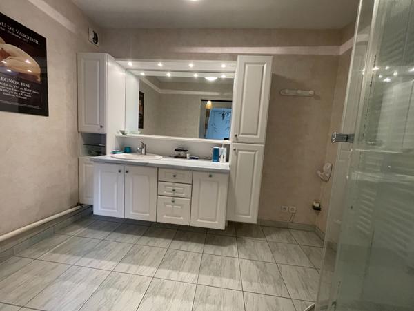 Appartement à vendre à Vannes 84 m² balcon et terrasse ascenseur parking privatif