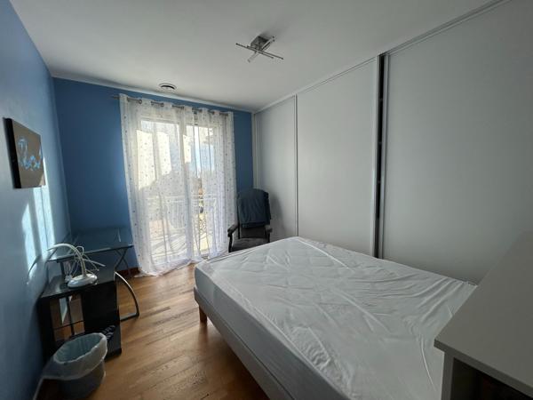 MONTBETON Belle villa d'environ 246 m2, offrant de belles prestations et une rénovation soignée !