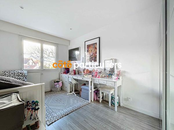 Vente Appartement92,39 m² - 4 Pièces - SAINT MAUR DES FOSSES (94100)