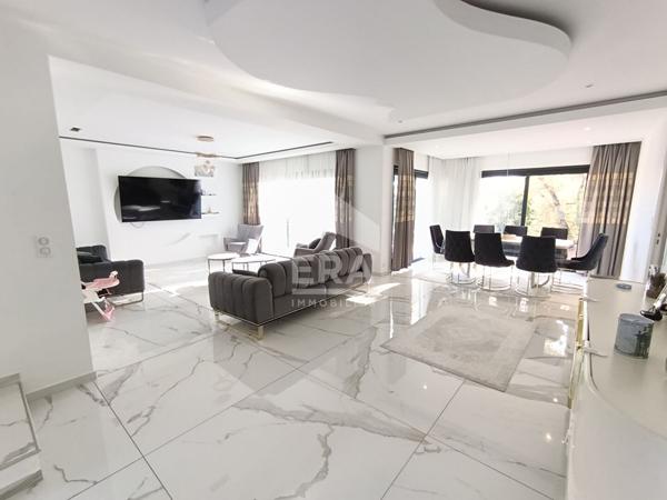 Maison Le Cannet Des Maures 6 pièce(s)