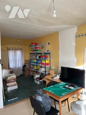 HESDIN, Maison d'habitation - Maison de ville semi-mitoyenne proche des commerces dans une rue ...