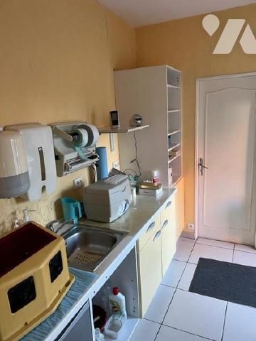 HESDIN, Maison d'habitation - Maison de ville semi-mitoyenne proche des commerces dans une rue ...