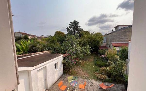 Maison à vendre    5 pièces •  Bordeaux