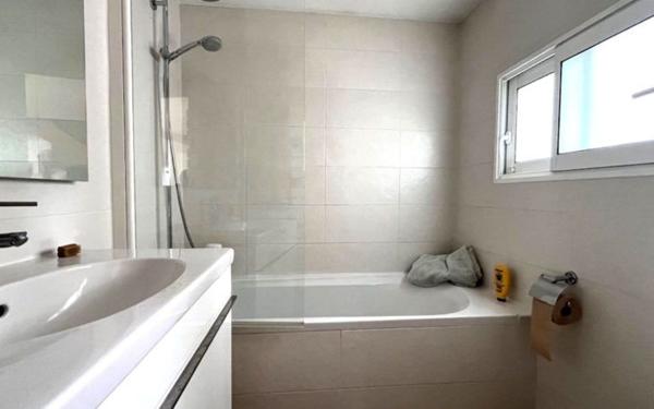 Maison à vendre    5 pièces •  Bordeaux